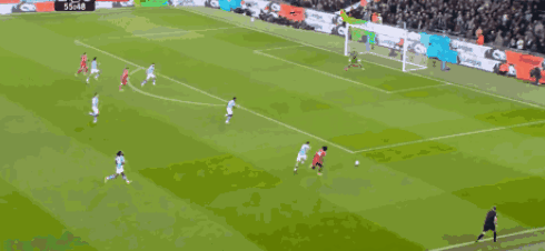 加拿大28开奖结果-瓜帅跌倒塔帅吃饱!哈兰德梦游0射正,曼城2-2森林冠军渐行渐远