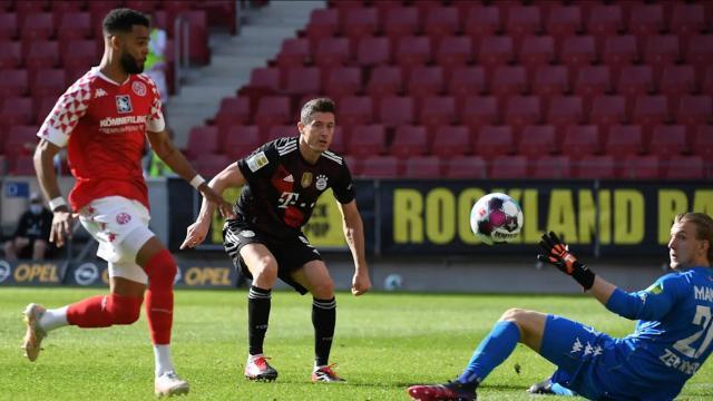 加拿大28开奖结果-演砸夺冠大戏不要紧，莱万进球与弗利克去留更重要